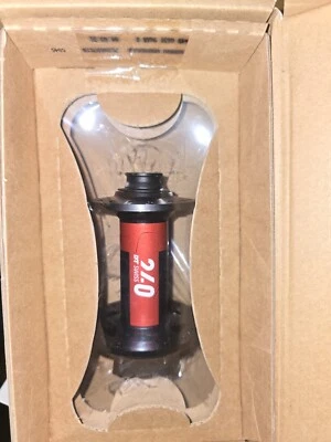 Buje delantero DT Swiss 240 - 15 x 110 mm, 6 pernos, negro/rojo, 32H Foto 1 de 3