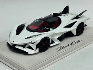 1/18 Apollo Project EVO in bianco lucido su base in pelle - Foto 1 di 11