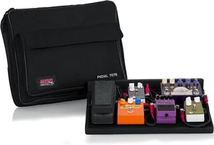 GATOR GPT Black BORSA IMBOTTITA + PEDALBOARD PER EFFETTI A PEDALE - Foto 1 di 8