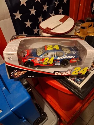 2006 Winner Circle Jeff Gordon #24 1:18 Diecast Car Dupont  Flames - Image 1 of 4