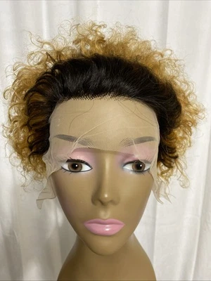 Peluca de cabello humano rizado corto 13*1 peluca frontal de encaje B1/27 peluca corte pixie Foto 1 de 4