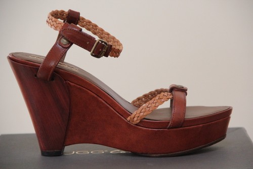 Sandalo donna Ugg Collection Anatolia taglia 8 5 nuovo con scatola