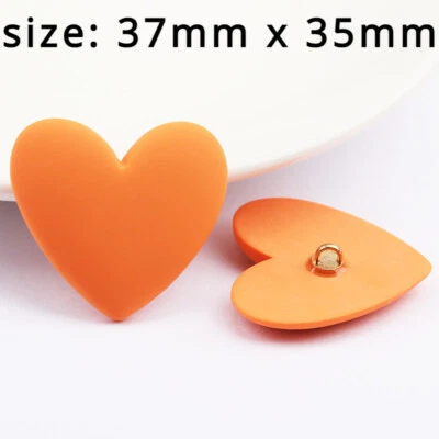 5pcs Resin Buttons Heart Shape Material Craft for Overcoat Handbag Costume Decor - Image 1 of 4