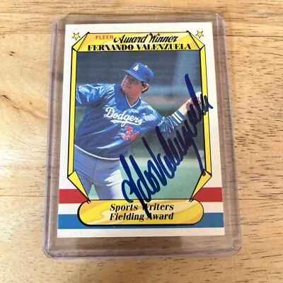 FERNANDO VALENZUELA 1988 Fleer Signed Autograph Card #40 Los Angeles Dodgers - Image 1 of 2