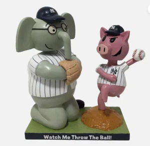 MO WILLEMS NIGHT ELEPHANT PIGGIE PIG BOBBLEHEAD SGA 2024 NEW YORK YANKEES - Picture 1 of 10