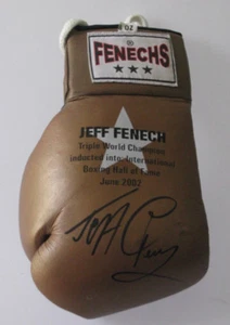 JEFF FENECH Hand Signed Boxing Glove With Statistics + JSA COA * BUY GENUINE * - Foto 1 di 3