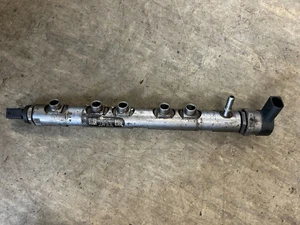 2009-2012 BMW 1 SERIES N47 2.0 DIESEL FUEL INJECTOR RAIL 780912702 - Picture 1 of 2