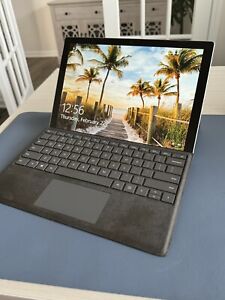 Microsoft Surface Pro 5 Tablet i7-7660U 8GB RAM 256GB SSD Win 10 Pro Touch