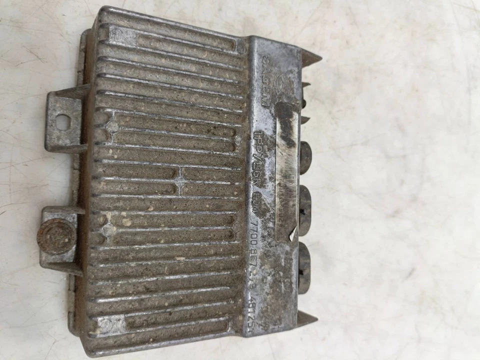 Centralina motore benzina Renault Laguna I 1996 -modulo 7700107302 KEG16731 - Immagine 1 di 3