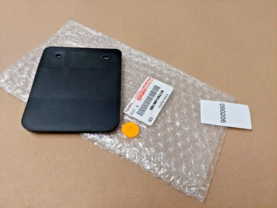 Almohadilla de extensión de apertura de rueda trasera Toyota Hilux MK8 617830K180 2019-en genuina NUEVA Foto 1 de 4