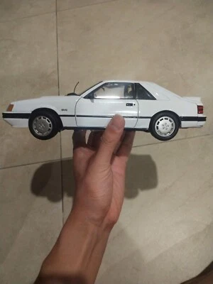 Welly 1:18 1986 Ford Mustang SVO Diecast Car Model Toy - Image 1 of 4