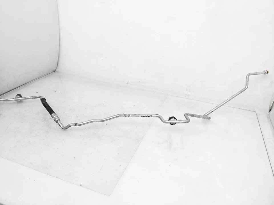 2009-2010 Bmw 535I Rear Ac Liquid Line 64-50-9-193-128 - Imagem 1 de 4