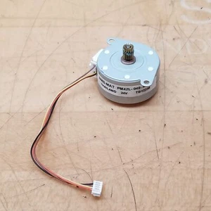NMB-MAT PM42L-048-KLH9 Stepper Motor, 4-Pin Connector, 24V - USED - Picture 1 of 5