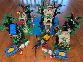 Lego Forestmen. All 7 original series sets. 6066,6054,1974,6077,1680,1877,6071