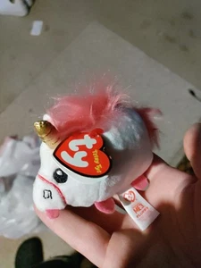 TY Beanie Teeny Tys FLUFFY Das Einhorn Despicable Me 3 stapelbares Plüschtier 4 Zoll Neu mit Etikett - Bild 1 von 4
