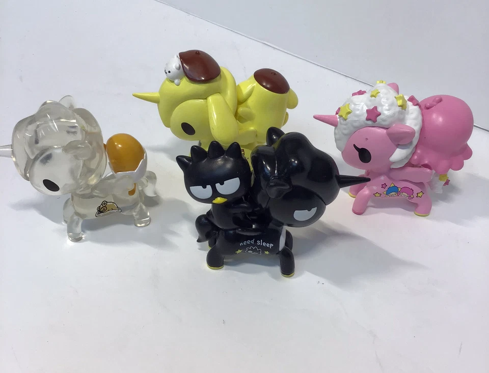 Tokidoki Unicorno X Hello Kitty & Friends Serie Unicornio Lote de 4 Foto 1 de 4