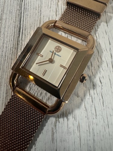 Orologio TORY BURCH Phipps donna oro rosa quadrante bianco quadrato cinturino rete acciaio