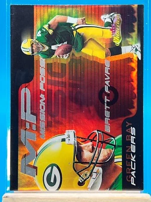 2000 Fleer Showcase #2 MP Brett Favre Mission Possible - Image 1 of 2