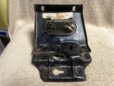 BANDEJA BATERÍA FORD C5ZZ-10732-C 1965-1966 MUSTANG NUEVO DE STOCK Foto 1 de 4