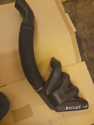 Colector de admisión Ford Escort 2001 diésel 92FF9B660CA 1,8d con tubo Foto 1 de 4