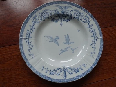 GIEN 19 EME ASSIETTE FAIENCE CREUSE A SOUPE  MODELE MARIE ANTOINETTE - Photo 1/4