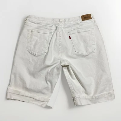 Pantalones cortos blancos Levis 515 de mezclilla con puños para mujer 14 35x10,5 Foto 1 de 4