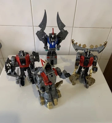 Transformers Generations Power of the Primes Dinobot Slug 4 Personaggi  - Immagine 1 di 4