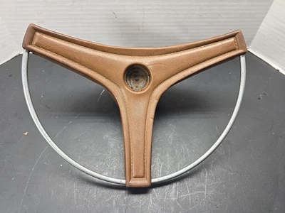 Almohadilla de bocina de volante Tan Dodge Plymouth 1969 cargador original corredor de carretera fabricante de equipos originales Foto 1 de 4