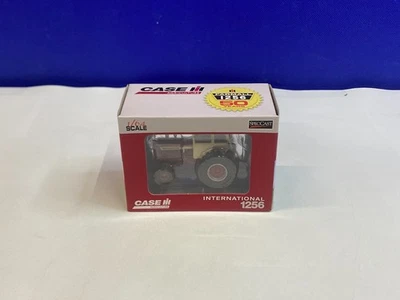 SPECCAST 1/64 SCALE FARMALL 1256 50 YEARS INTERNATIONAL 1256 NIB - Image 1 of 4
