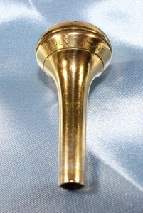 Boccaglio Cornet Conn22 tono oro con cover protettiva originale. MOLTO RARO. - Foto 1 di 5