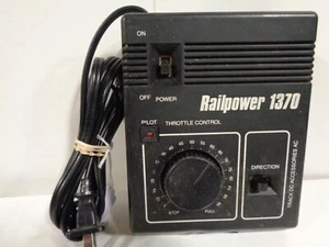 MRC RAILPOWER 1370 MODEL TRAIN POWERPACK FOR HO + N GAUGE TRAINS - Picture 1 of 6