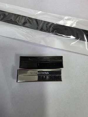 Pulsera deportiva de silicona a granel con metal grabable Foto 1 de 4