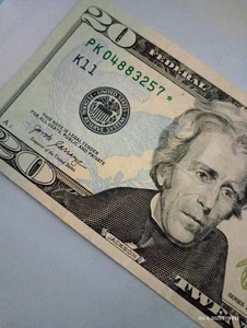 STAR NOTE SERIES 2017 A $20 BANKNOTE PK04883257* - Picture 1 of 5