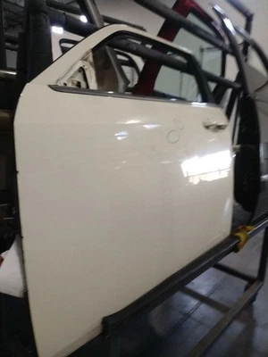 Puerta delantera izquierda conductor compatible con 05-10 300 578003 Foto 1 de 2