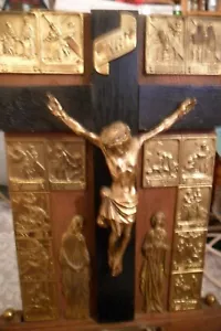 Alter Hausaltar Kruzifix Kreuzweg Jesus Holz Auslegearme /Messing - Bild 1 von 6