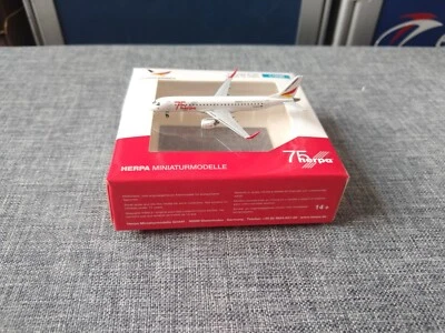 Herpa Wings 1:500 German Airways Embraer E190 D-ACJJ "Herpa 75 anni" 537940 - Immagine 1 di 3