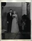 1942 Press Photo William Flemer And Lilian Swift At Yale Prom In New Haven