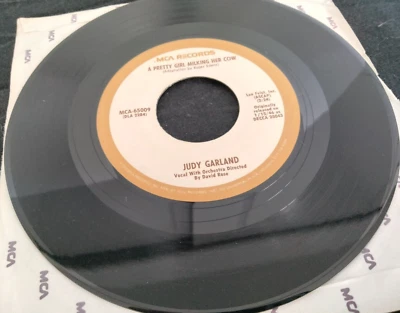 JUDY GARLAND - A PRETTY GIRL MILKING HER COW / IT'S A GREAT DAY FOR THE IRISH 45 - Image 1 of 3