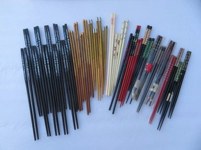 LOTE Mixto DE COLECCIÓN de 33 Pares PALILLOS TAPAS DE METAL Madera, Incrustación Negro Brillante + Foto 1 de 4