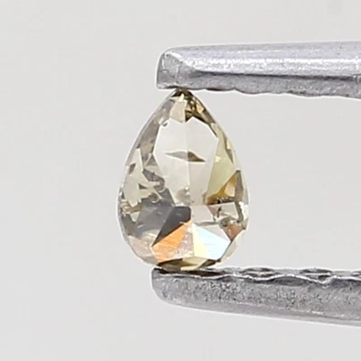 Fancy Natural Diamond 0.13tcw Pear Brilliantcut Diamond - Image 1 of 4