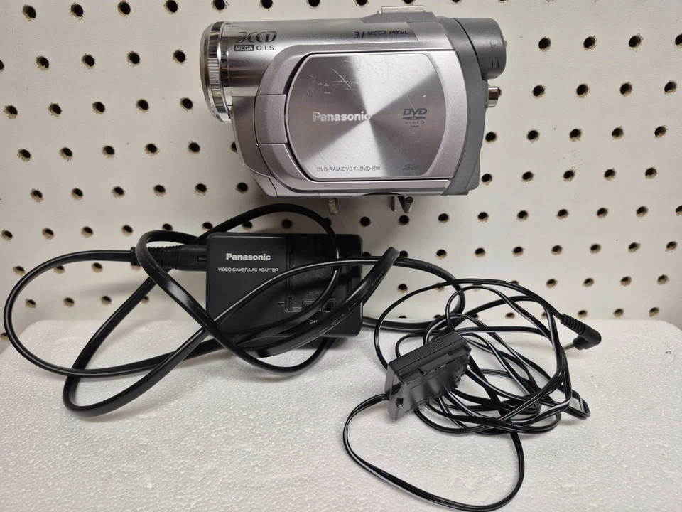 Panasonic VDR-D300 DVD Camcorder 3CCD 10x Optical Zoom Video Camera Tested  - Image 1 of 4
