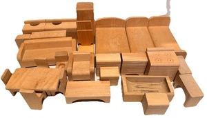 LOTE MUEBLES DE MADERA PARA CASA DE MUÑECAS - Imagen 1 de 11