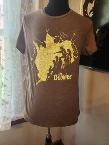 Camiseta Rara The Goonies Treasure Hunt Mapa Logo Marrón Manga Corta Talla Mediana - Imagen 1 de 2