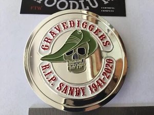 1 x RIP SANDY HARBUTTS STONE AUSSIE CULT movie gear BIKER BELT BUCKLE - Picture 1 of 5