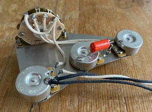 Cableado Fender Stratocaster MANO IZQUIERDA 250k CTS Roble Grigsby 5 Vías .022 Naranja Gota - Imagen 1 de 8