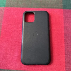 Apple iPhone 11 Pro Case, Synthetic/Imitation Leather, Preowned - Picture 1 of 3