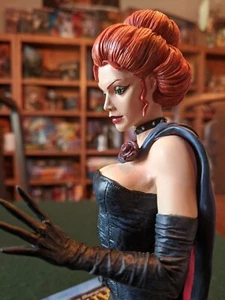 Jean Grey as Black Queen Bust Statue - San Diego Comic Con SDCC # 290/1000  - Picture 1 of 7