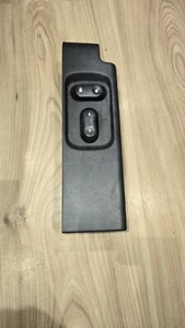 Land Rover Freelander 1 Passanger Side front Window Swich - Picture 1 of 3