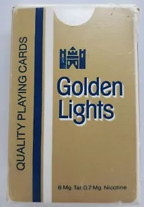 Tarjetas de juego de cigarrillos Golden Lights las 52 de colección cirujano general advertencia N/A - Imagen 1 de 11