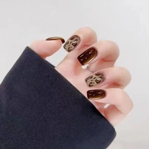 10 piezas uñas postizas cuadradas cortas con estampado de leopardo Maillard - Imagen 1 de 3